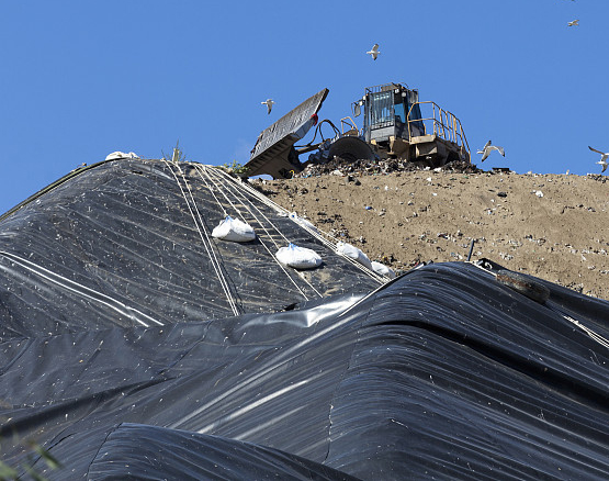 0.25mm厚土工膜為什么必須現(xiàn)場(chǎng)焊接？